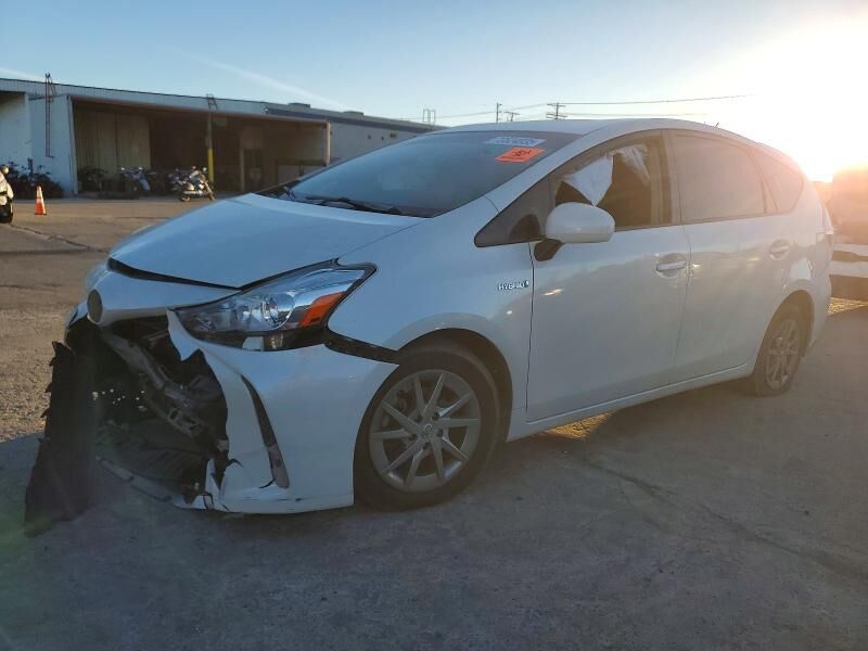 Toyota Prius V