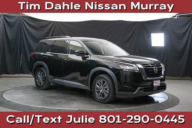 2022 NISSAN Pathfinder