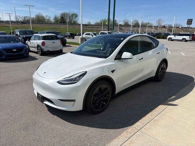 2021 TESLA Model Y
