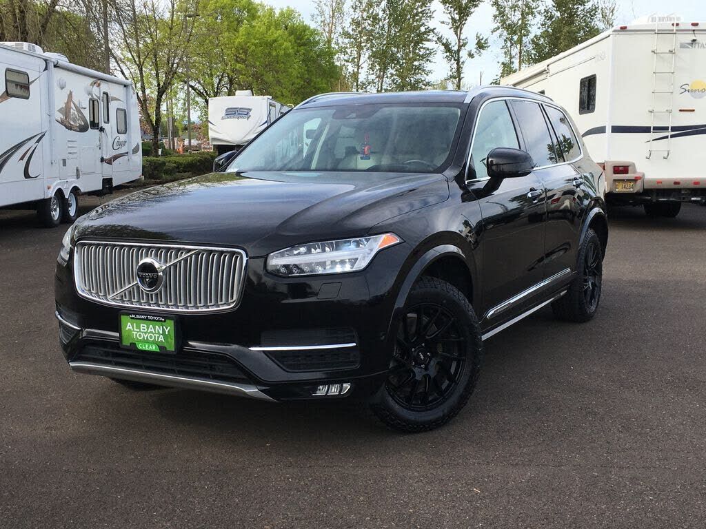 2019 VOLVO XC90