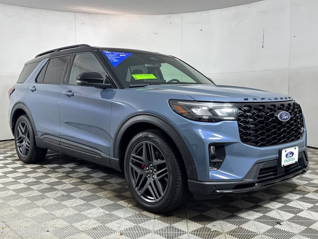2025 FORD Explorer