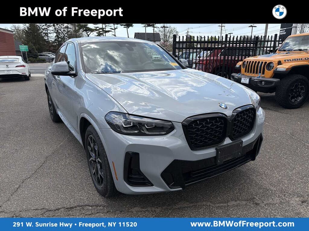 2023 BMW X4