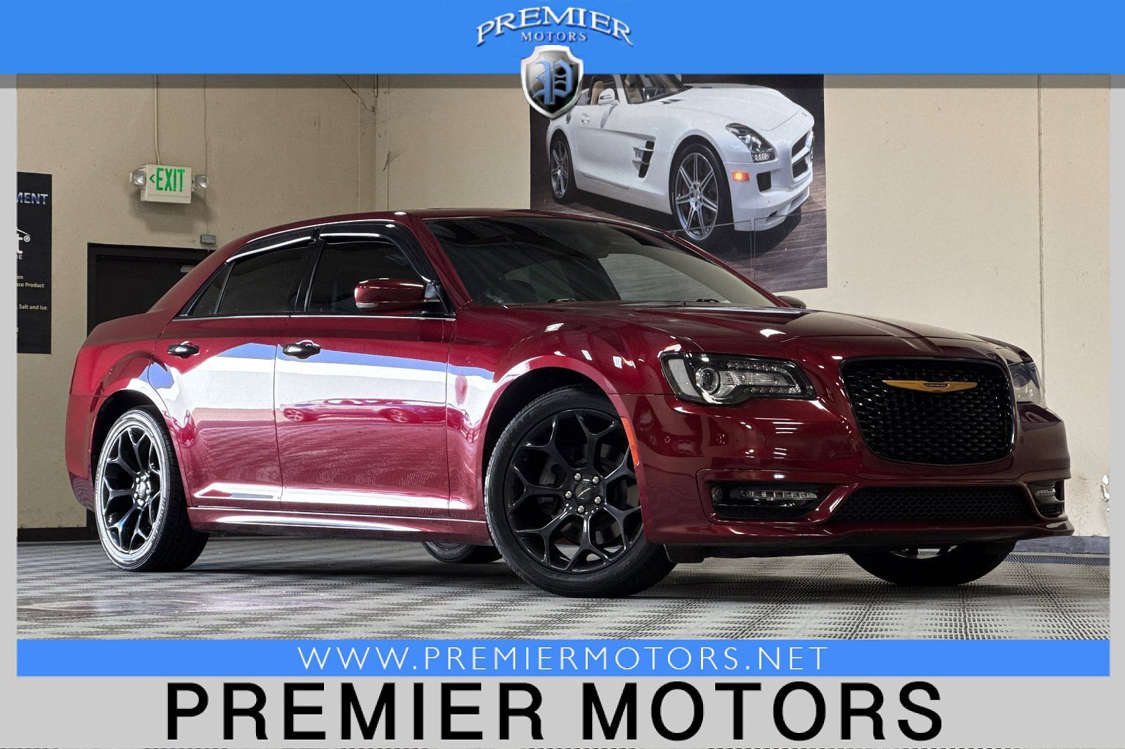 2019 CHRYSLER 300