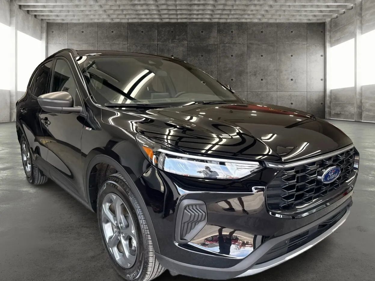 2025 FORD Escape
