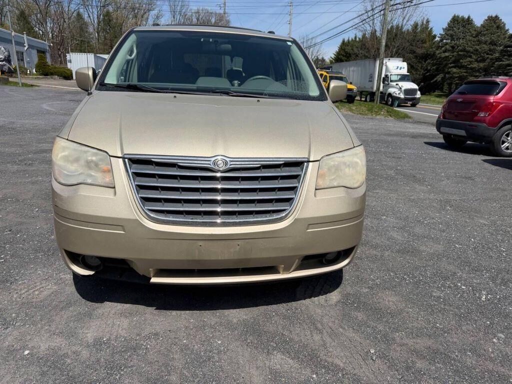 2010 CHRYSLER Town and Country