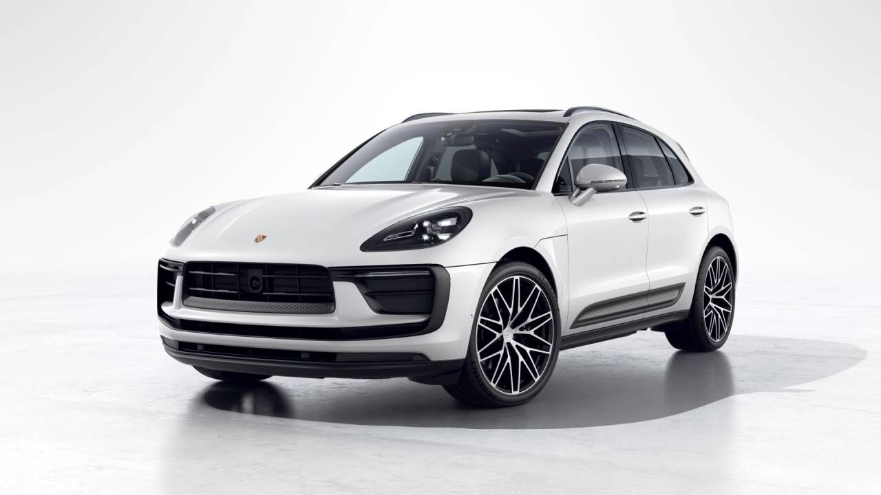 2026 PORSCHE Macan