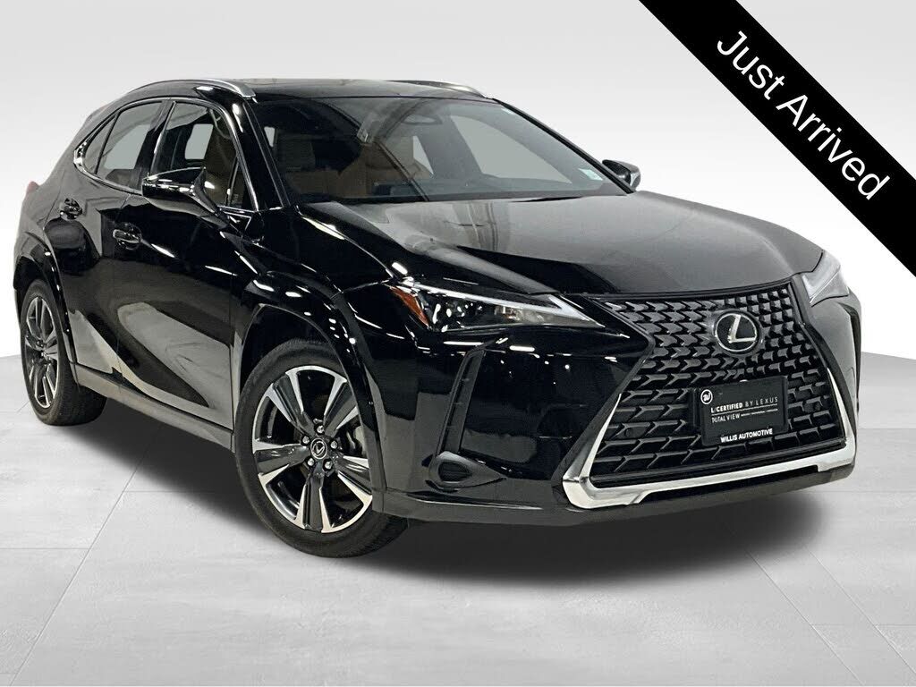 2025 LEXUS UX