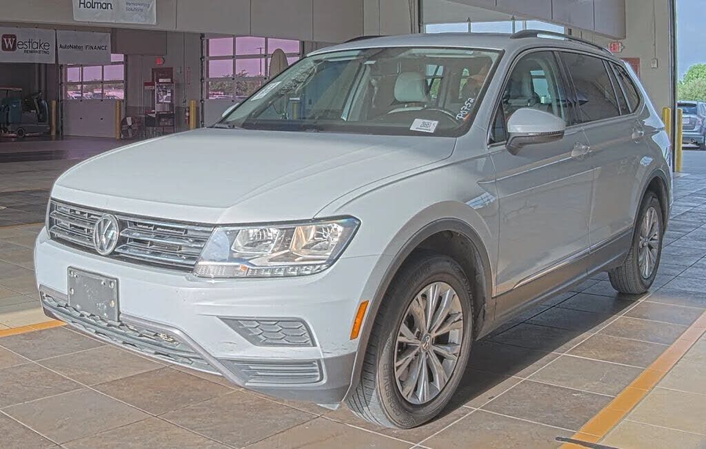 2018 VOLKSWAGEN Tiguan