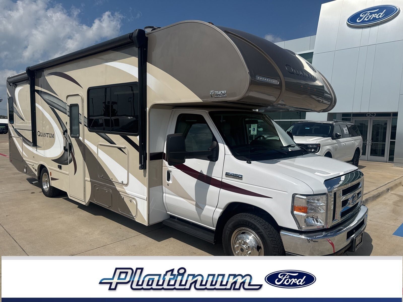 2018 FORD E-450