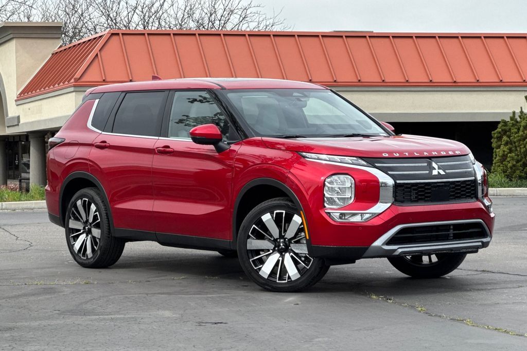 2026 MITSUBISHI Outlander