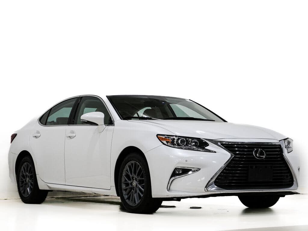 2018 LEXUS ES