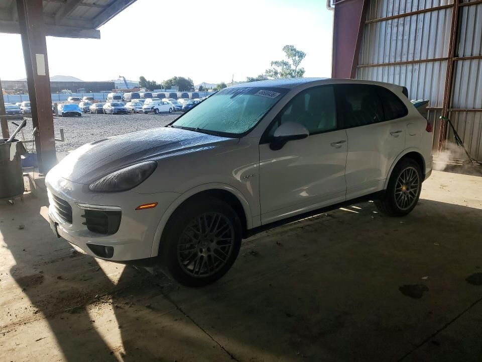 2017 PORSCHE Cayenne