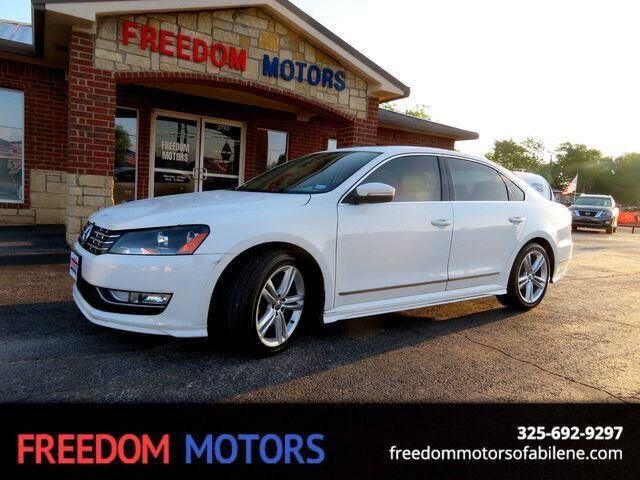 2015 VOLKSWAGEN Passat