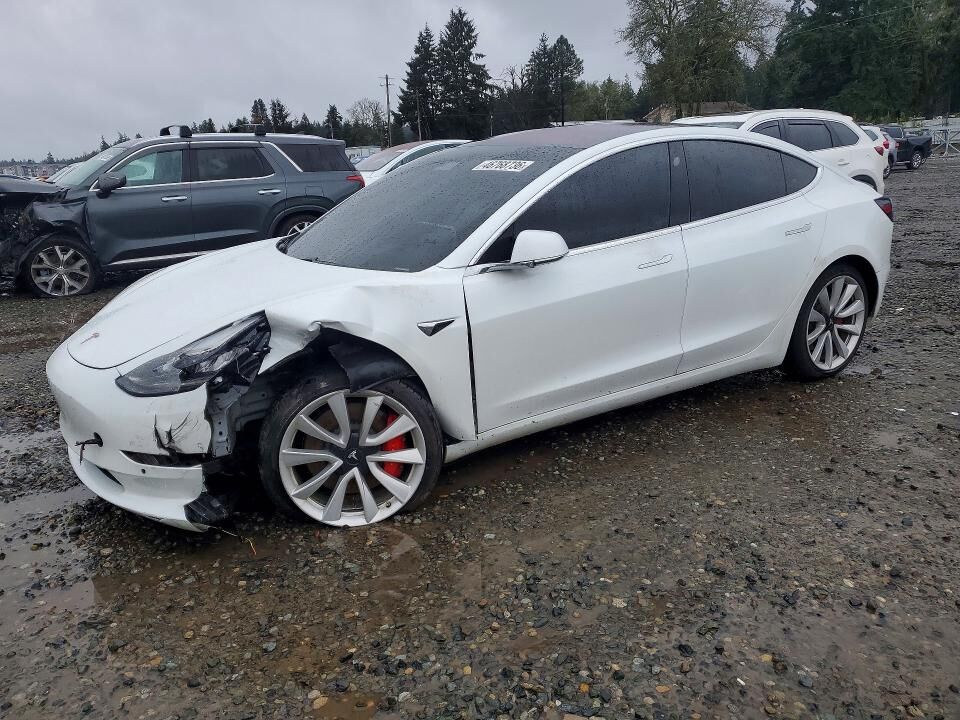 2018 TESLA Model 3