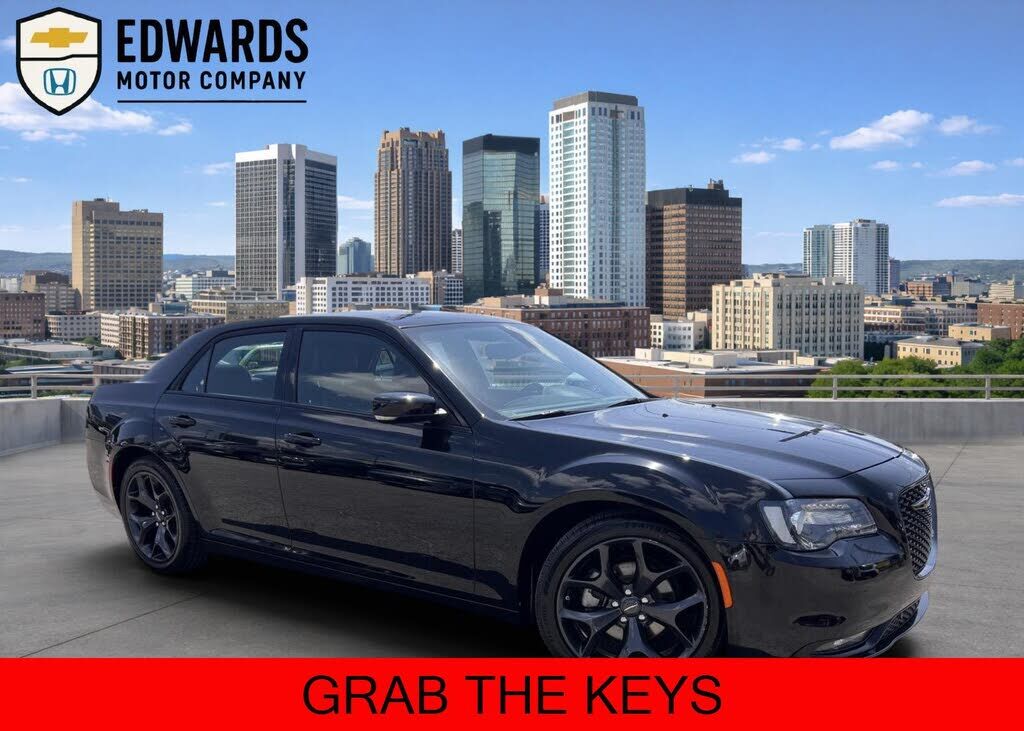 2023 CHRYSLER 300