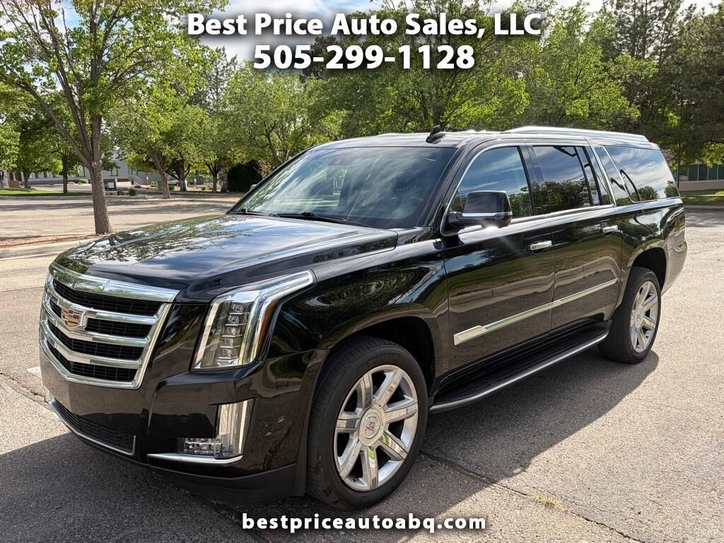2017 CADILLAC Escalade ESV