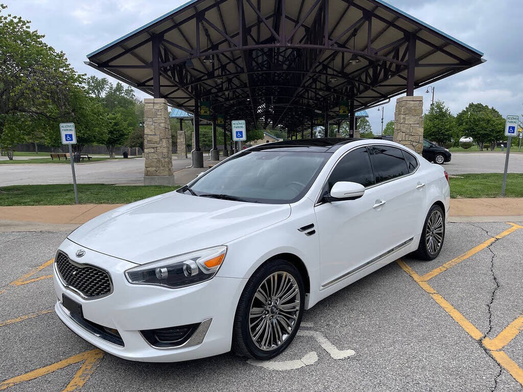 2015 KIA Cadenza