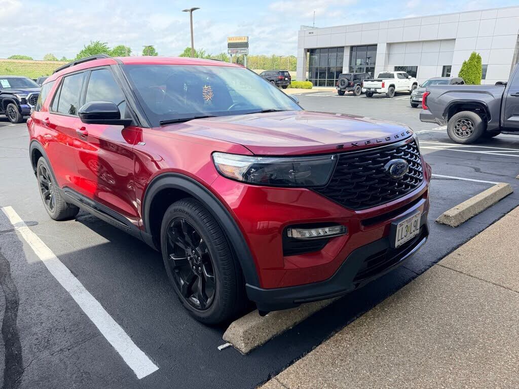 2022 FORD Explorer