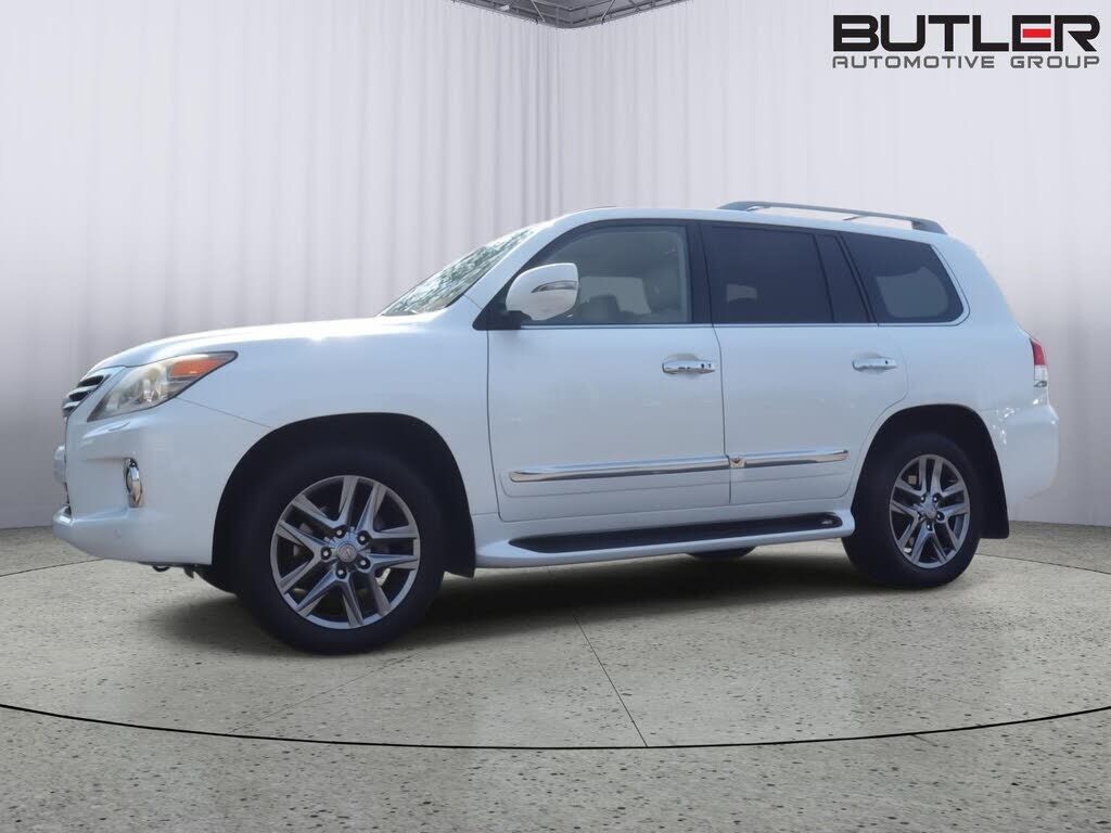 2013 LEXUS LX