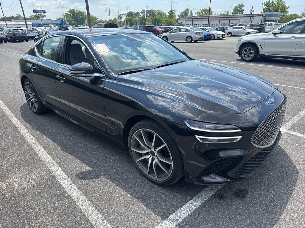 2025 GENESIS G70