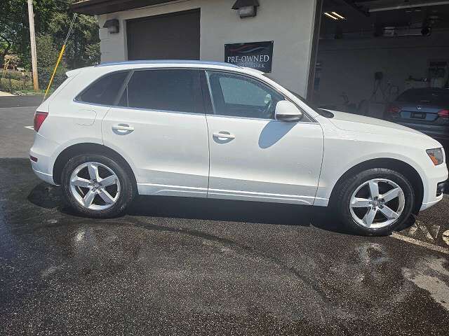2011 AUDI Q5