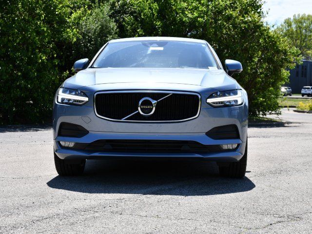 2018 VOLVO S90