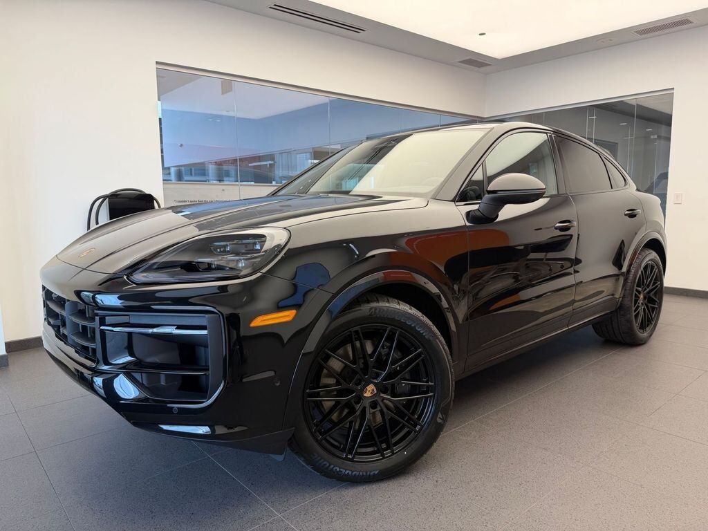 2026 PORSCHE Cayenne
