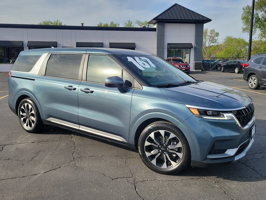 2023 KIA Carnival