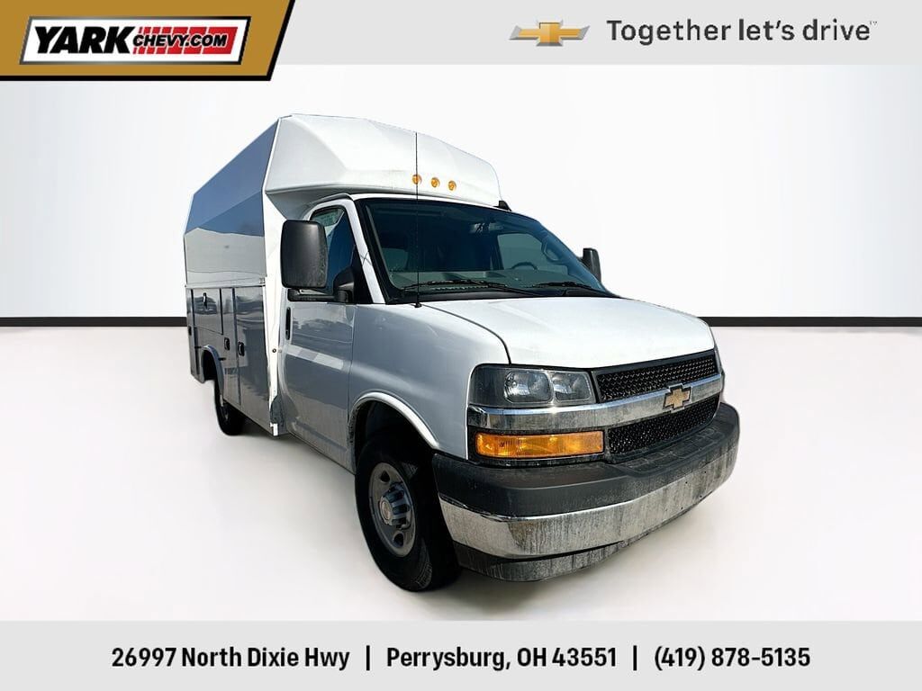 2026 CHEVROLET Express