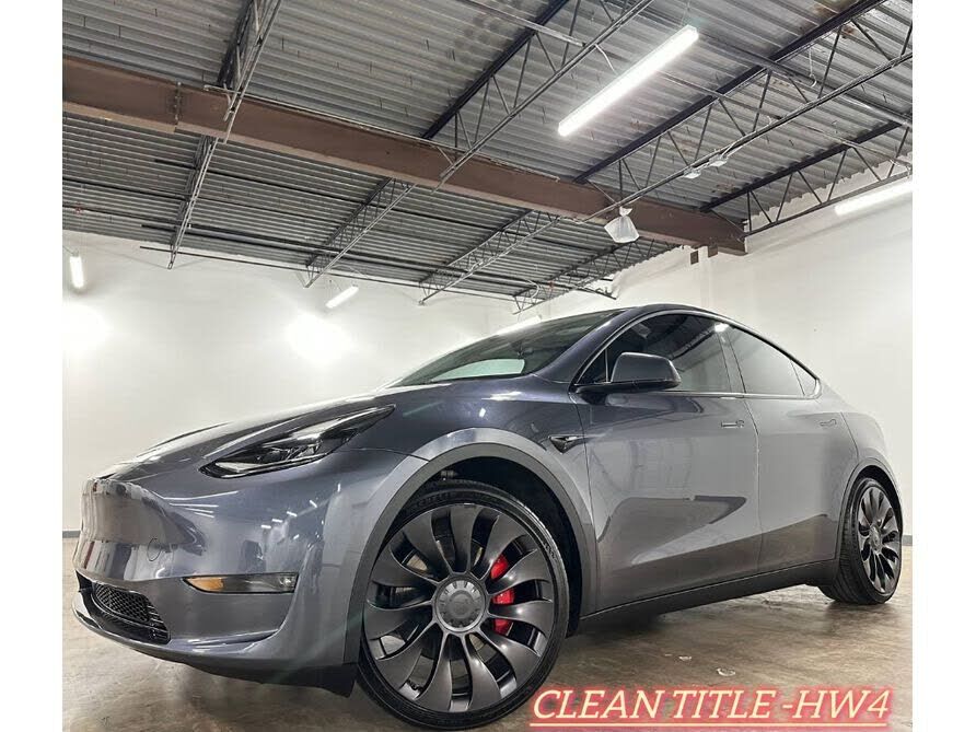 2023 TESLA Model Y