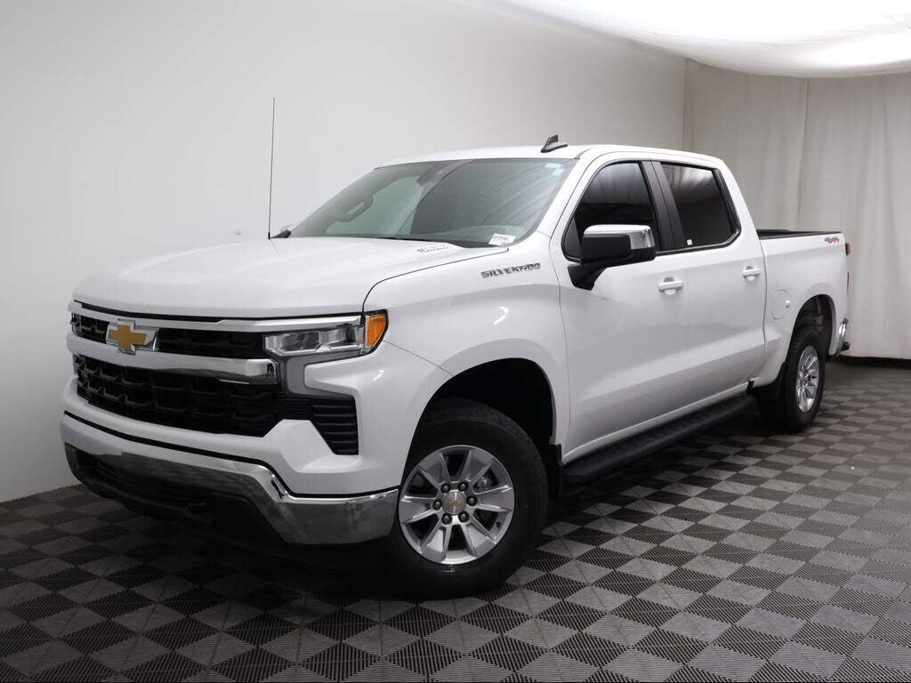 2025 CHEVROLET Silverado