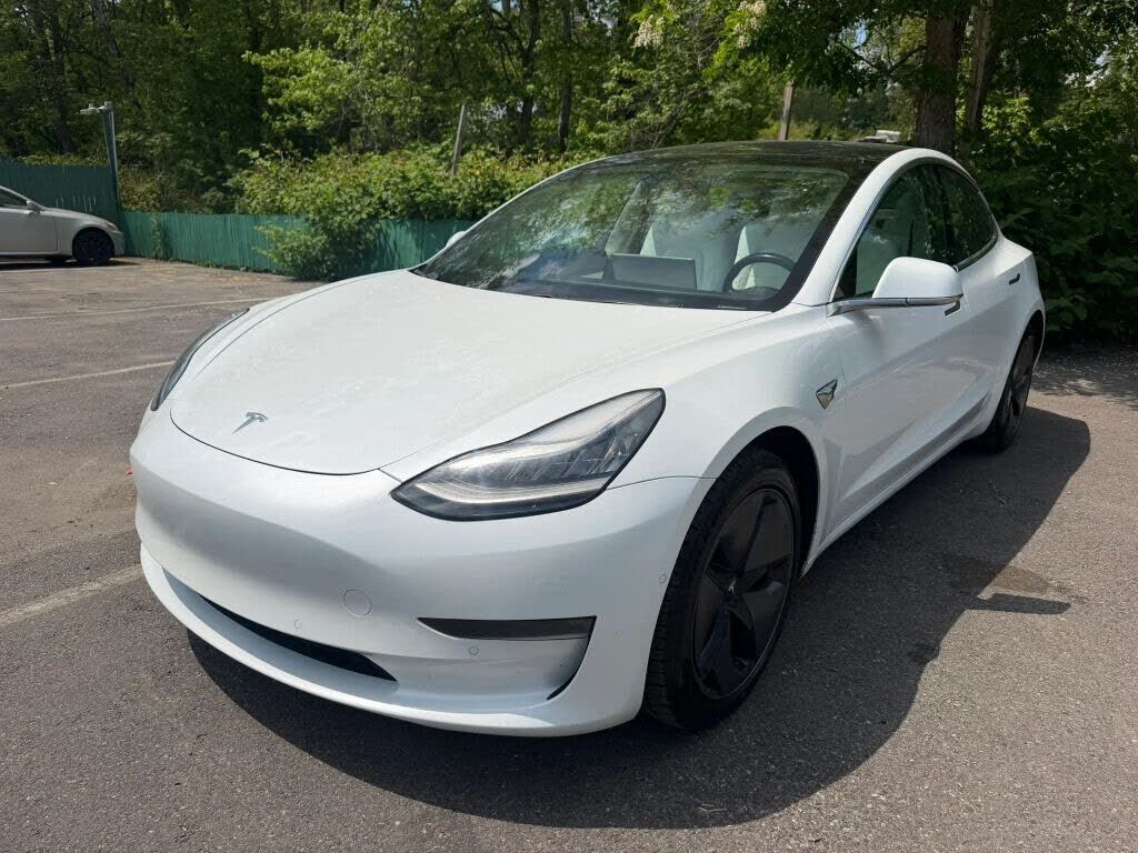 2018 TESLA Model 3