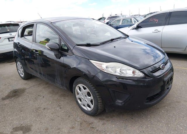 2013 FORD Fiesta