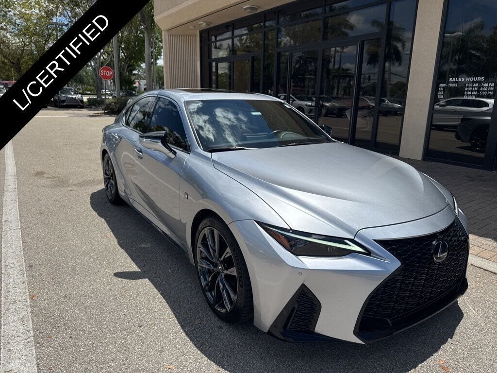 2023 LEXUS IS