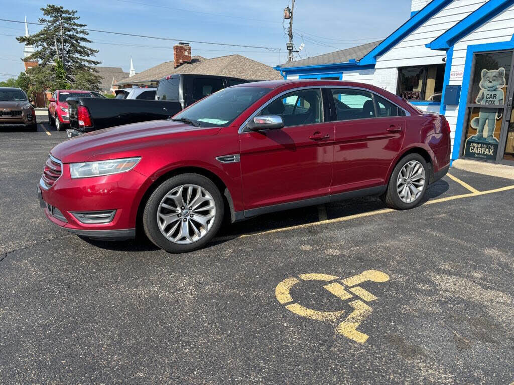 2014 FORD Taurus