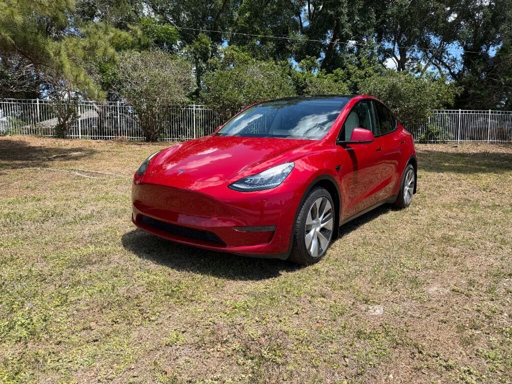 2023 TESLA Model Y