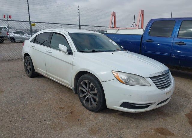 2014 CHRYSLER 200