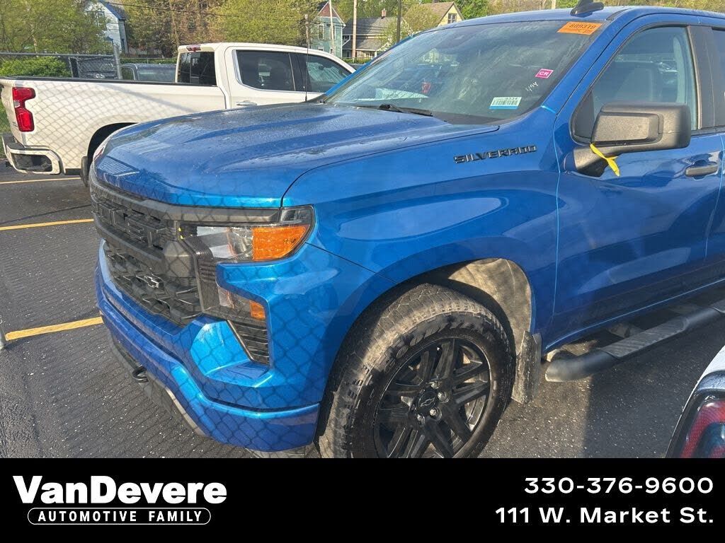 2023 CHEVROLET Silverado