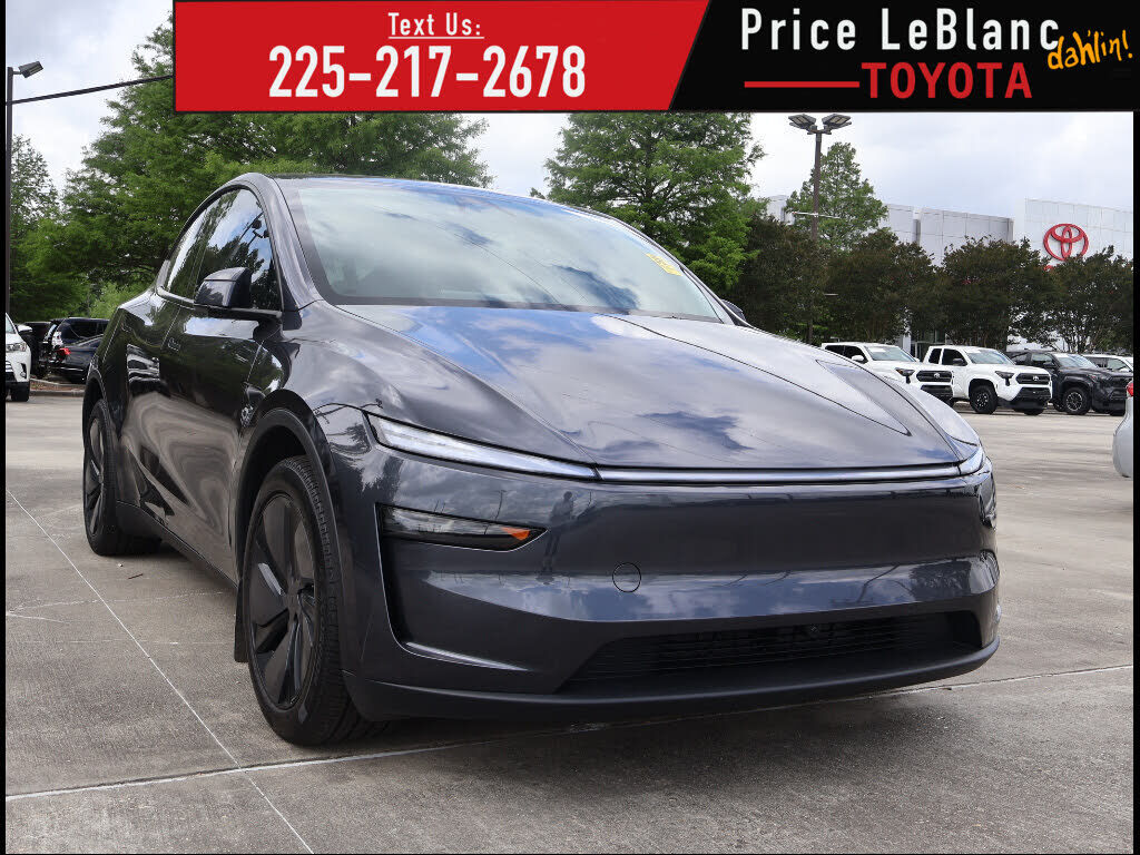 2026 TESLA Model Y