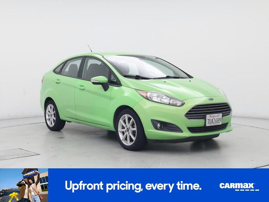 2015 FORD Fiesta