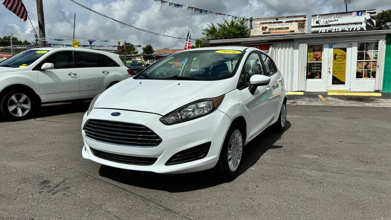 2016 FORD Fiesta