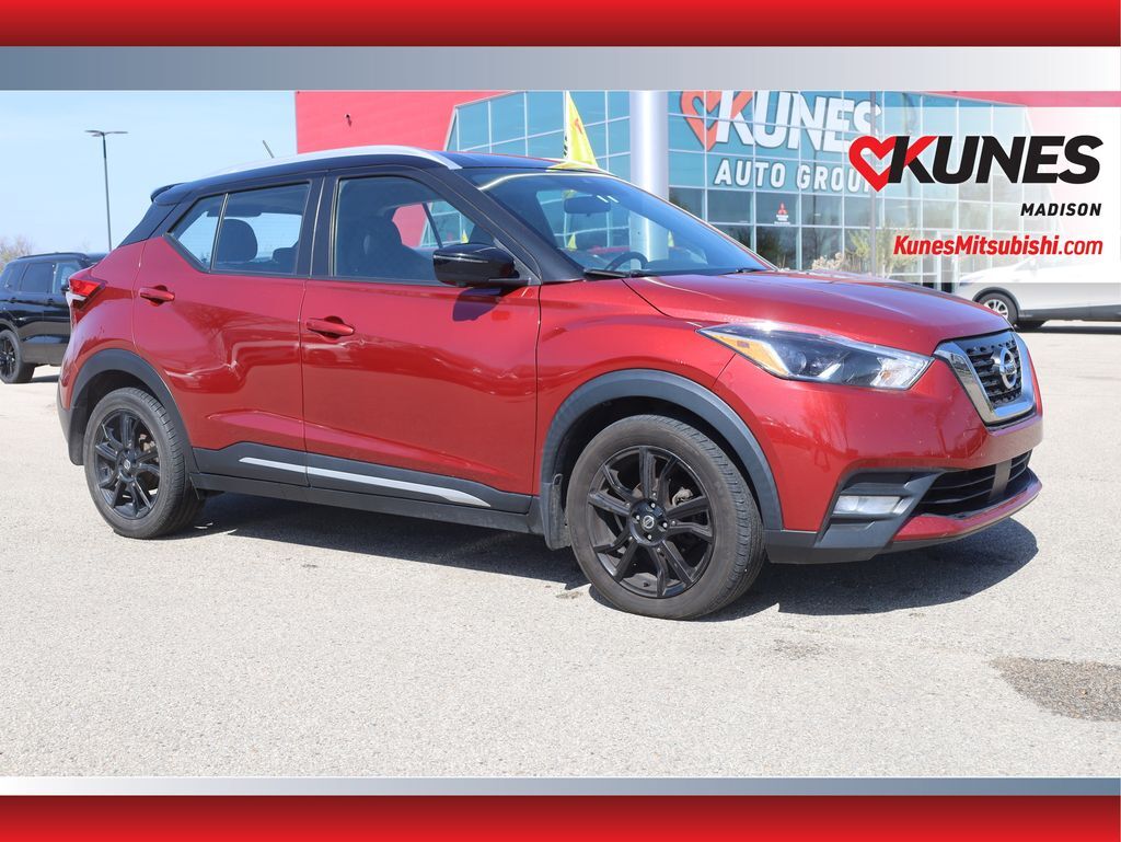 2020 NISSAN Kicks