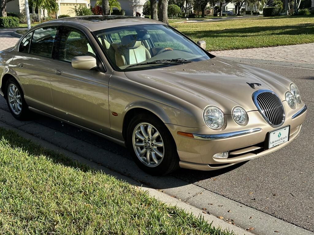 Jaguar S-Type