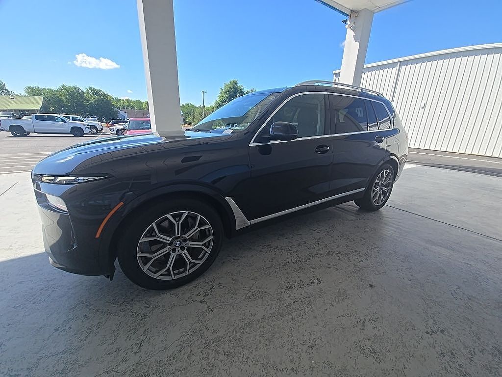 2025 BMW X7