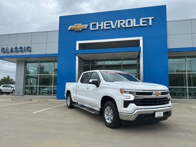 2024 CHEVROLET Silverado