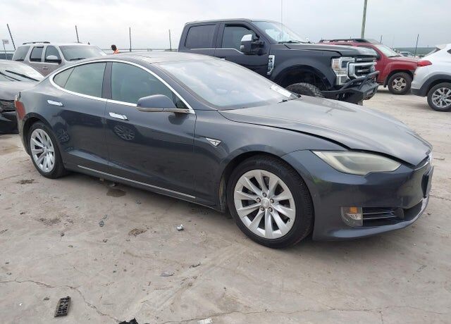 2016 TESLA Model S