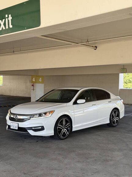 2017 HONDA Accord