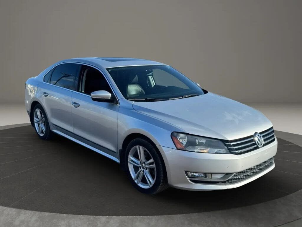 2015 VOLKSWAGEN Passat