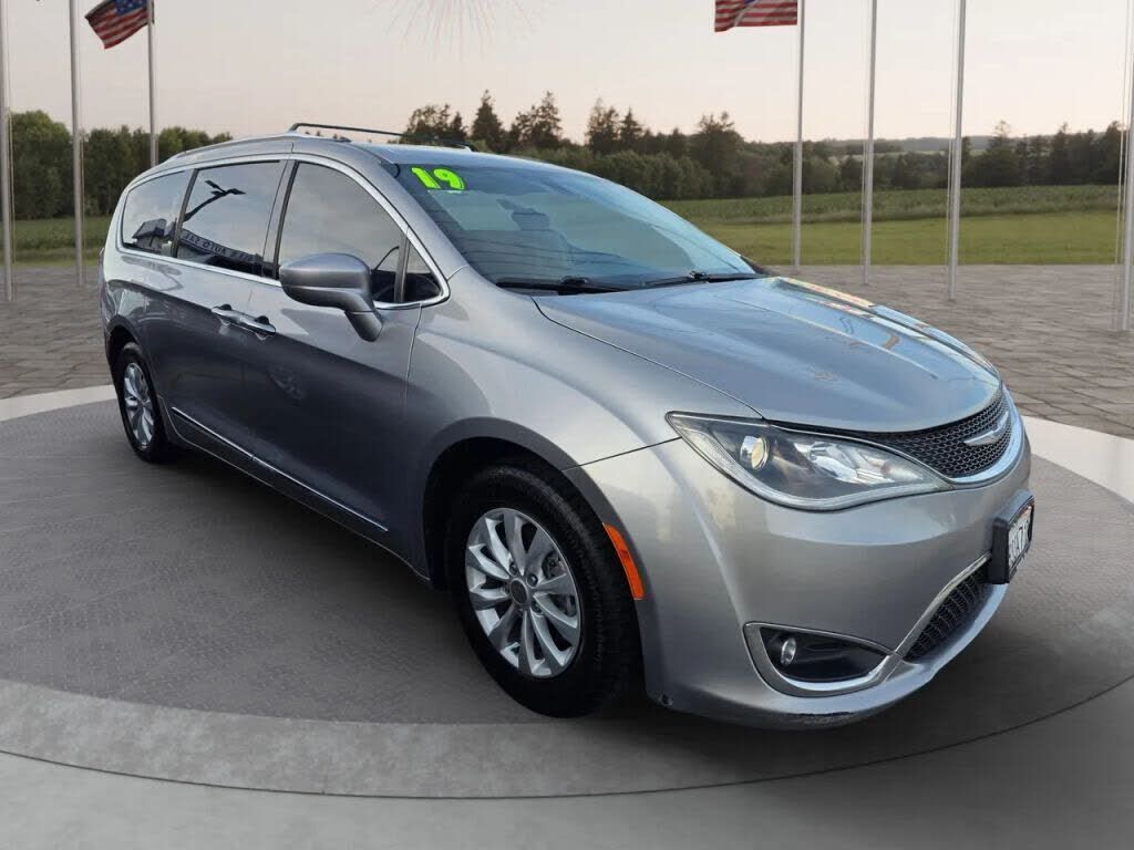 2019 CHRYSLER Pacifica