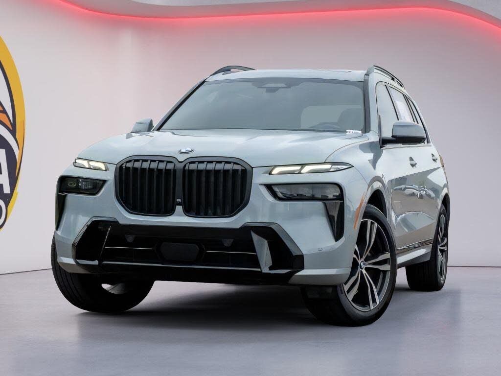 2023 BMW X7